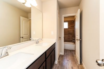 013 photo bathroom 12269191