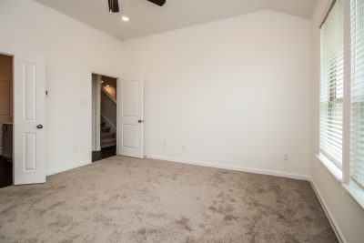 009 Main Bedroom ET51304