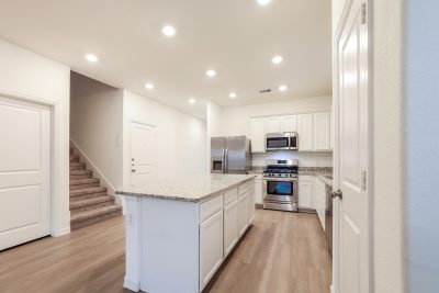 005 Kitchen ET71082