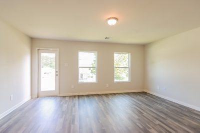 002 Living Room ET61123