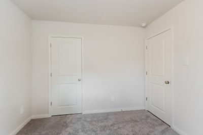 011 photo bedroom 11020174