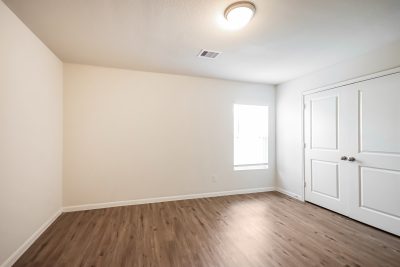 005 photo main bedroom 15165633