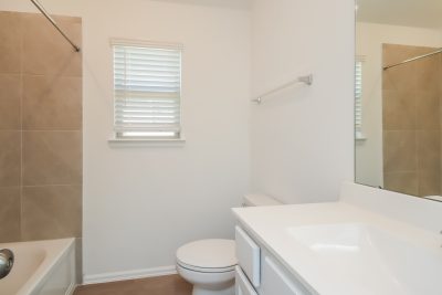 014 Bathroom ET31388