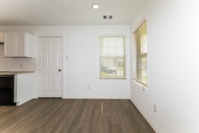 002 photo living room 11014292