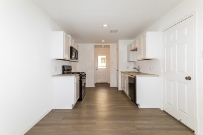 007 photo dining room 11014293