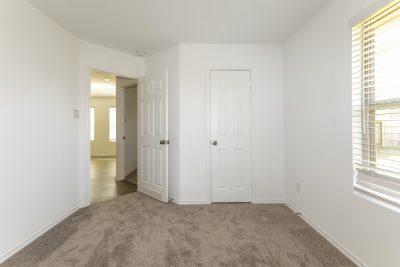 010 photo bedroom 11014283