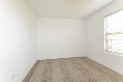 012 photo bedroom 11014295