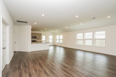 003 Living Room ET71086