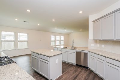 008 Kitchen ET71086
