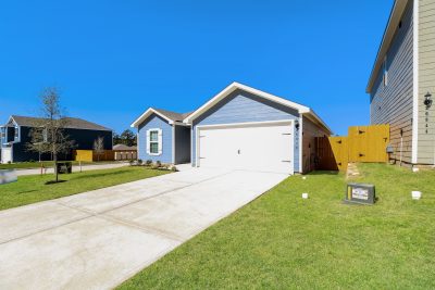 001 photo front view 11996442