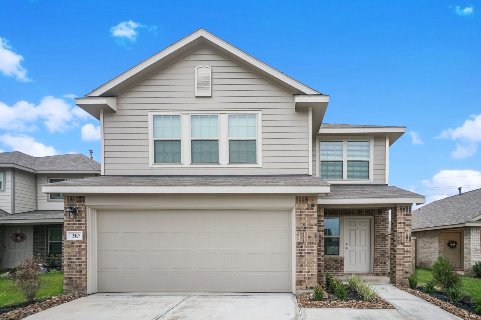 000 photo front view 12271308