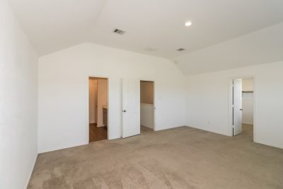 007 photo main bedroom 15246413