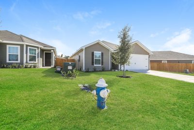 003 photo front view 11996873