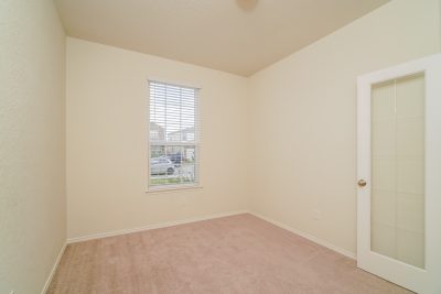 009 photo bedroom 13271328