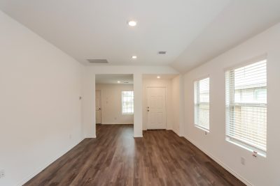 003 photo living room 11633545