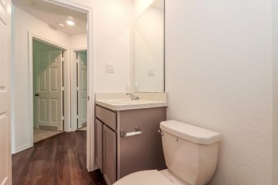 013 photo bathroom 11633582