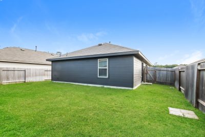 013 photo rear view 13750710