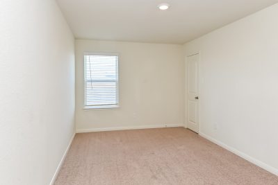 011 Bedroom ET21161