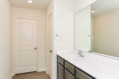 014 Bathroom ET21161