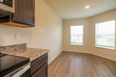005 Dining Room ET31396