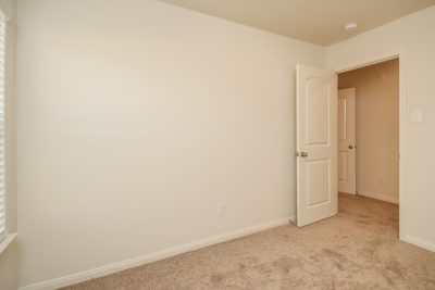 012 Bedroom ET31396