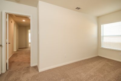 013 Bedroom ET31396