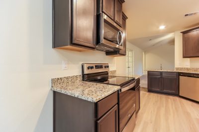 005 Kitchen ET31398