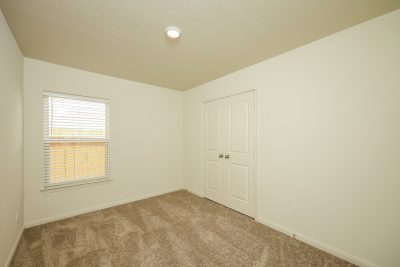 013 Bedroom ET31392