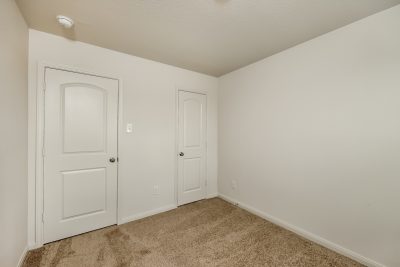 011 Bedroom ET31393