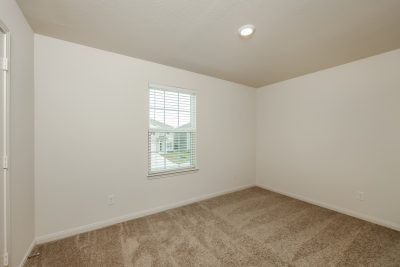 012 Bedroom ET31393