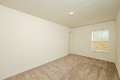 011 Bedroom ET31394