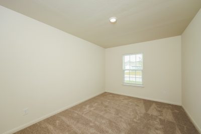 012 Bedroom ET31394