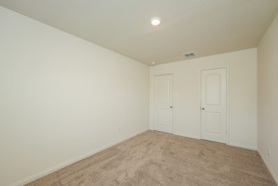 013 Bedroom ET31394