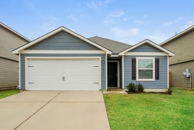 000 Front View 14290707