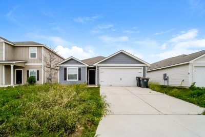 000 front view 12608304