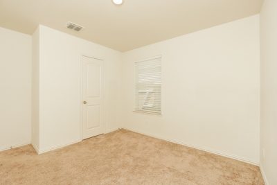 011 Bedroom ET71006