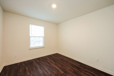 011 Bedroom ET71046