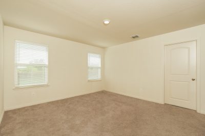 006 photo main bedroom 14095981