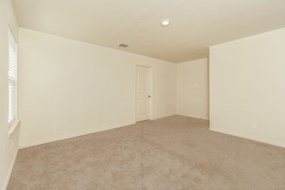 007 photo main bedroom 14095982