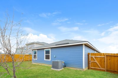 020 photo rear view 11631937