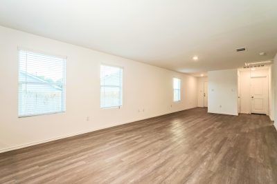 004 photo living room 11990088 1