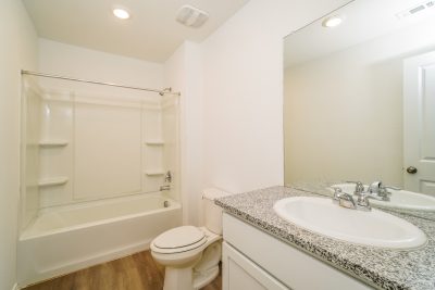 012 photo bathroom 12269305