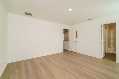 008 photo main bedroom 12269370