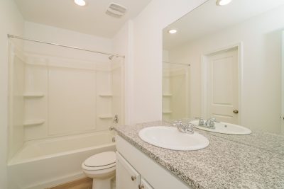 009 photo main bathroom 12269371