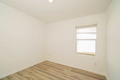 008 photo bedroom 11996239