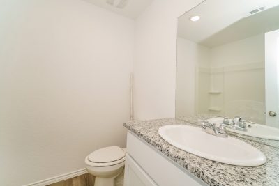 012 photo bathroom 11996236