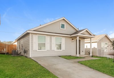 001 Front View 11998045