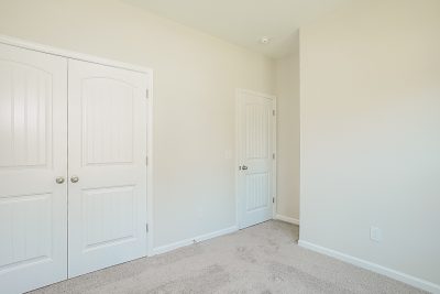 012 photo bedroom 11800206