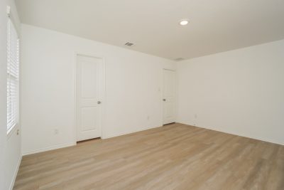 005 photo main bedroom 13613124