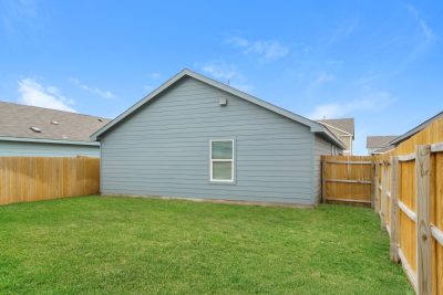 014 photo rear view 13613132